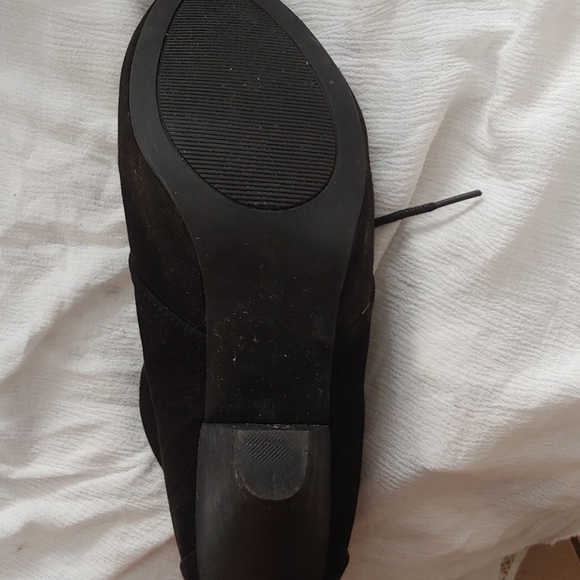 Black heels - Picture 2 of 5